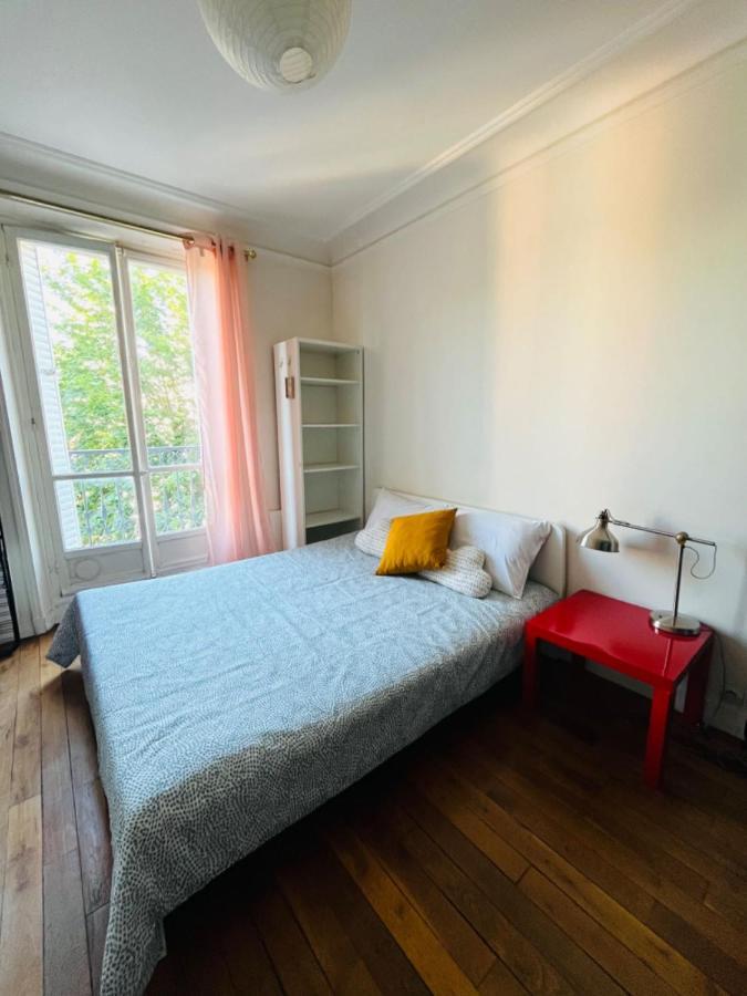 Beautiful Apartment With Balcony パリ エクステリア 写真